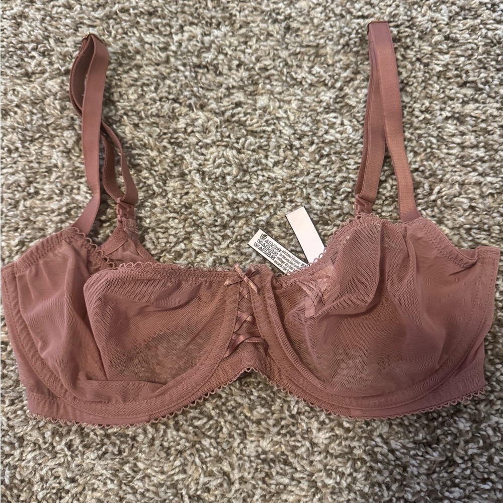 Victoria's Secret Mauve Lace Bra